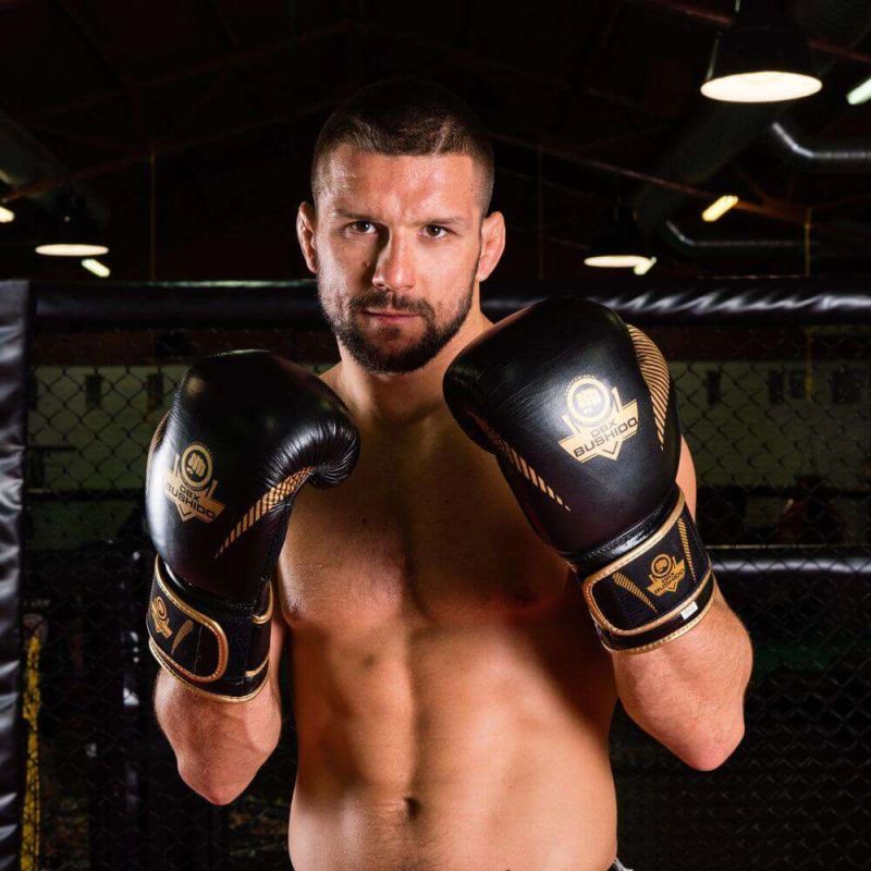 15. Rękawice bokserskie 10oz - Aureos - Valor Series