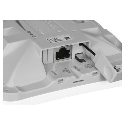 9. UISP Wireless Mikrotik SXTsq 5 ac (RBSXTsqG-5acD)