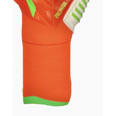 5. Rękawice bramkarskie adidas Predator Pro Fingersave HC0620 URG 1.0 HC0620