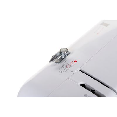 4. Maszyna do szycia Singer M1005