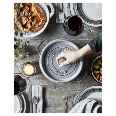 8. STAUB Garnek żeliwny okrągły 40500-246-0 3,8l grafitowy