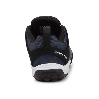 6. Buty wspinaczkowe Five Ten Guide Tennie W 5407