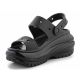 5. Chodaki Crocs Classic Mega Crush W 207989-001