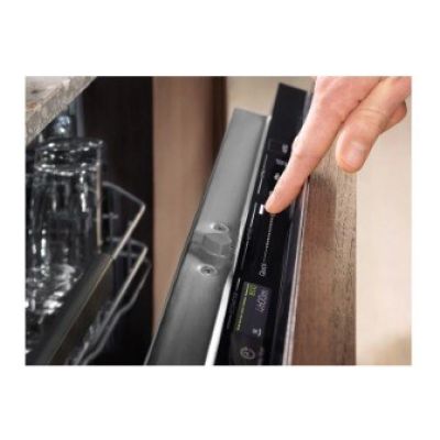 15. Zmywarka do zabudowy ELECTROLUX EEM43200L