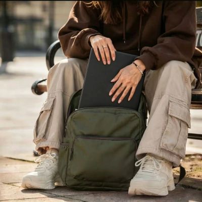 5. Etui Tech-Protect Softshell na MacBook Pro 16" 2021 / 2023 / 2024 / 2025 / 2026 - czarne matowe