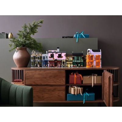 17. LEGO Harry Potter 75978 Ulica Pokątna