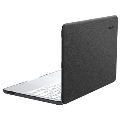 3. Etui Spigen Urban Fit na MacBook Neo 13" 2026 - czarne