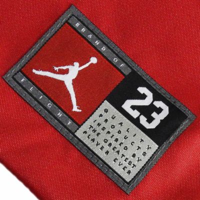5. Worek szkolny gimnastyczny Air Jordan Jersey Gym Sack "Gym Red" - 9A0757-R78