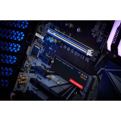 11. Western Digital Black WDS800T2X0E-00CDD0 urządzenie SSD 8 TB M.2 PCI Express 4.0 NVMe