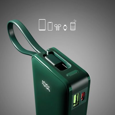 6. Powerbank SBS 10000 mAh 20W z wbudowanym kablem USB-C i wyświetlaczem cyfrowym - zielony