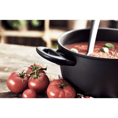 7. Garnek indukcyjny z pokrywką Ballarini Avola - 2.8 ltr