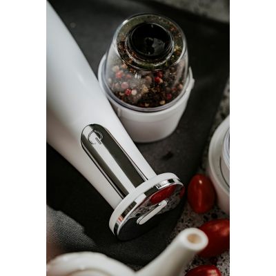 10. Zestaw młynków do przypraw ADLER AD 4449w biały