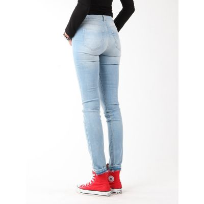 2. Jeansy Wrangler Skinny Sunkissed W W28KLE86K