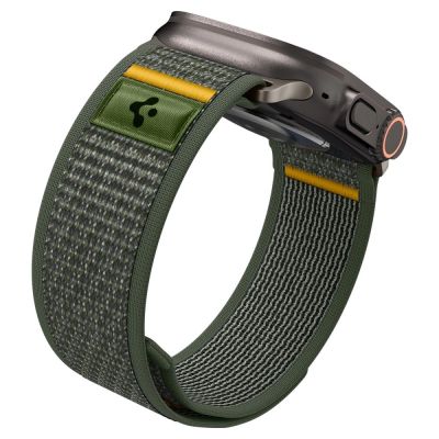 7. Pasek Spigen Athlex Air na Apple Watch 44 / 45 / 46 / 49 mm - zielony