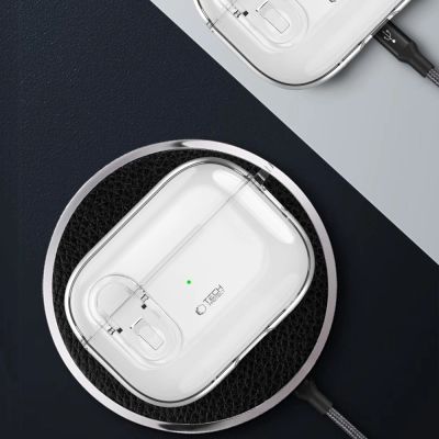 4. Etui Tech-Protect Slim Hook na AirPods 1 / 2 - przezroczyste