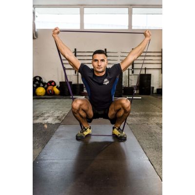 4. Power Band  13 - Wzmocniona Guma Treningowa DBX BUSHIDO CZERWONA 7-16 KG