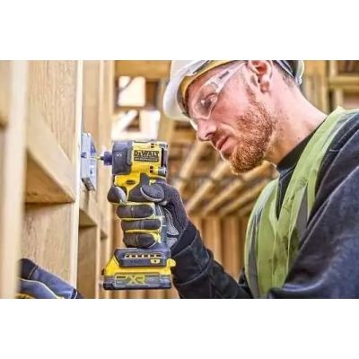 9. Zakrętarka udarowa 1/4" 18V XR DCF870N DEWALT