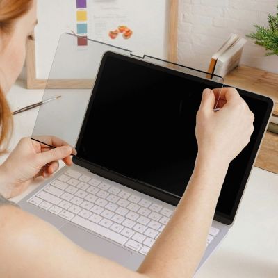 6. Folia ochronna AMAZINGTHING Radix MagClear Film na MacBook Neo 13"