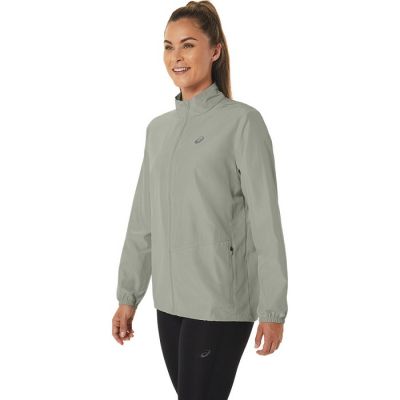 3. Kurtka Asics Core Jacket W 2012C341-303