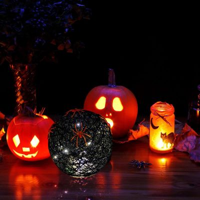 6. KULA DEKORACYJNA LAMPKA Z PAJĄKIEM LED 15CM HALLOWEEN CZARNY