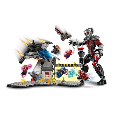 15. LEGO MARVEL SUPER HEROES 76314 Kapitan Ameryka: Wojna bohaterów — bitwa
