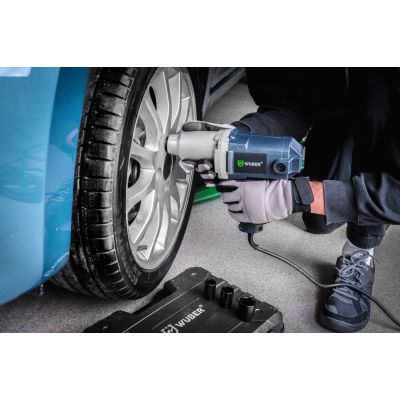 10. Klucz udarowy elektryczny 800 Nm 1/2” do kół walizka W33250 WUBER