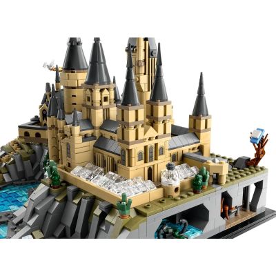 12. LEGO Harry Potter 76419 Zamek Hogwart i błonia