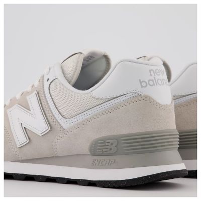 8. Buty New Balance M ML574EVW