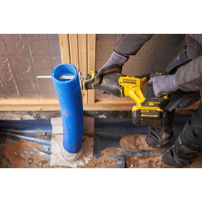 6. Pilarka szablasta fatmax 18V SFMCS311B-XJ STANLEY