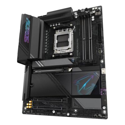 4. Płyta główna Gigabyte X870E AORUS PRO