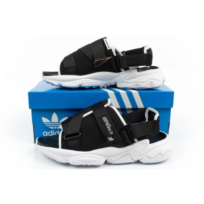 30. Buty adidas Ozweego Sandal W GZ8410