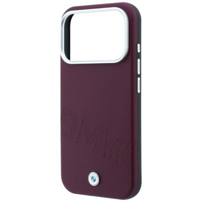 6. Etui BMW Sign Inclined Deboss Letters MagSafe na iPhone 17 Pro Max / 18 Pro Max - bordowe