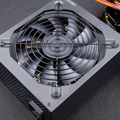 6. Qoltec Wydajny Zasilacz ATX 1650W | 80 Plus Platinum