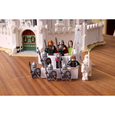 22. LEGO Icons 11377 - Władca Pierścieni: Minas Tirith