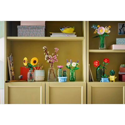 11. LEGO Botanical 11509 Kwitnący kaktus w doniczce