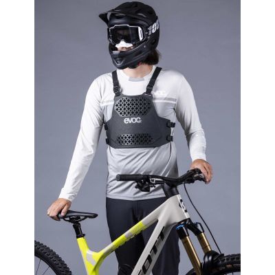 3. Ochraniacz rowerowy EVOC Torso Protector black