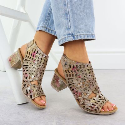 5. Sandały damskie zabudowane ażurowe Rieker 64780-90