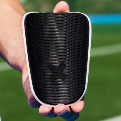 3. Nagolenniki piłkarskie Proskary Diamond 13x9