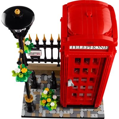 5. Lego 21347 Ideas - Czerwona londyńska budka telefoniczna