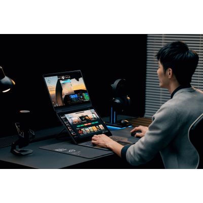 38. ASUS ROG Zephyrus Duo 16 GX651AX-U9322X Ultra 9 386H 2x16.0"3K Touch OLED 120Hz 1100nits AG 32GB LPDDR5X SSD2TB GeForce RTX 5090 24GB Cam1080p + IR 90WHrs W11Pro Aluminum Stellar Grey