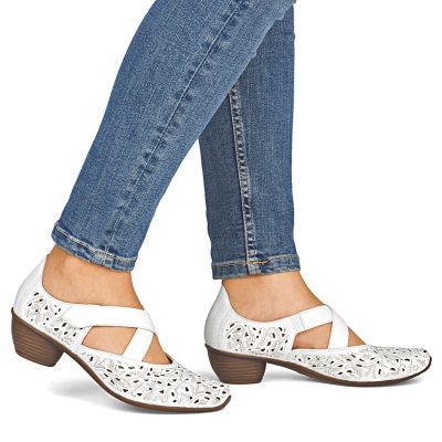 6. Skórzane półbuty damskie ażurowe na obcasie białe Rieker 43773-80