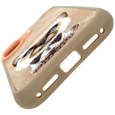 4. Etui Nimmy Big Eyed Pet 2.0 Cat do iPhone 17 - beżowe