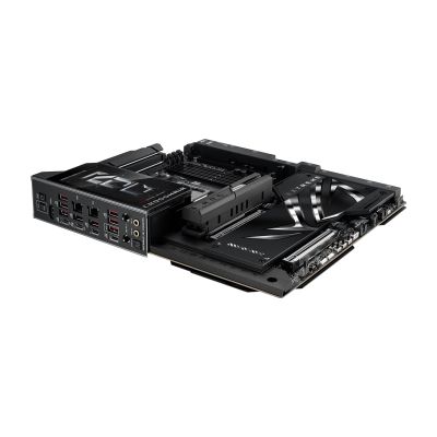 18. Płyta główna ASUS ROG CROSSHAIR X870E EXTREME