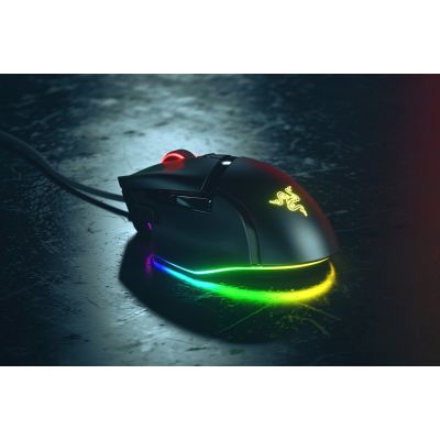 14. Mysz Razer Basilisk V3