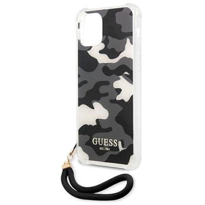 6. Etui Guess Camo Collection na iPhone 12 Pro Max - czarne