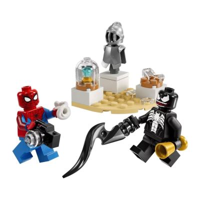 2. LEGO Marvel 30707 Napad Venoma na muzeum