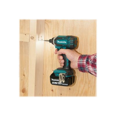 3. Wkrętarka MAKITA  DTD152Z