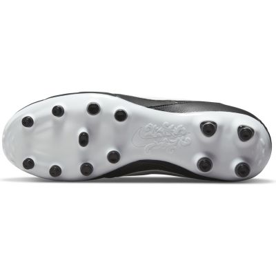 7. Buty piłkarskie Nike Premier 3 FG M AT5889-010