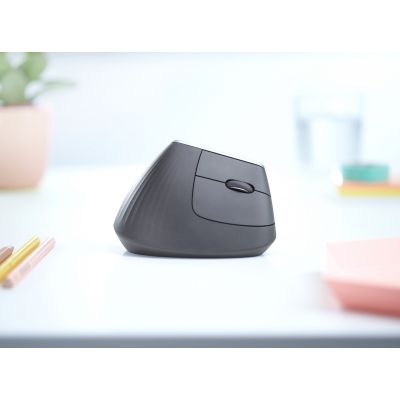 6. Mysz Logitech MX 910-005448 (optyczna; 4000 DPI; kolor czarny)