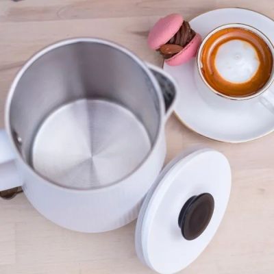 7. Czajnik bezprzewodowy MPM MCZ-115 1,5L, podwójne ścianki